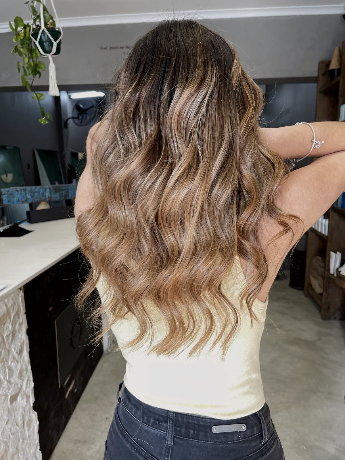 Balayage waves, back view