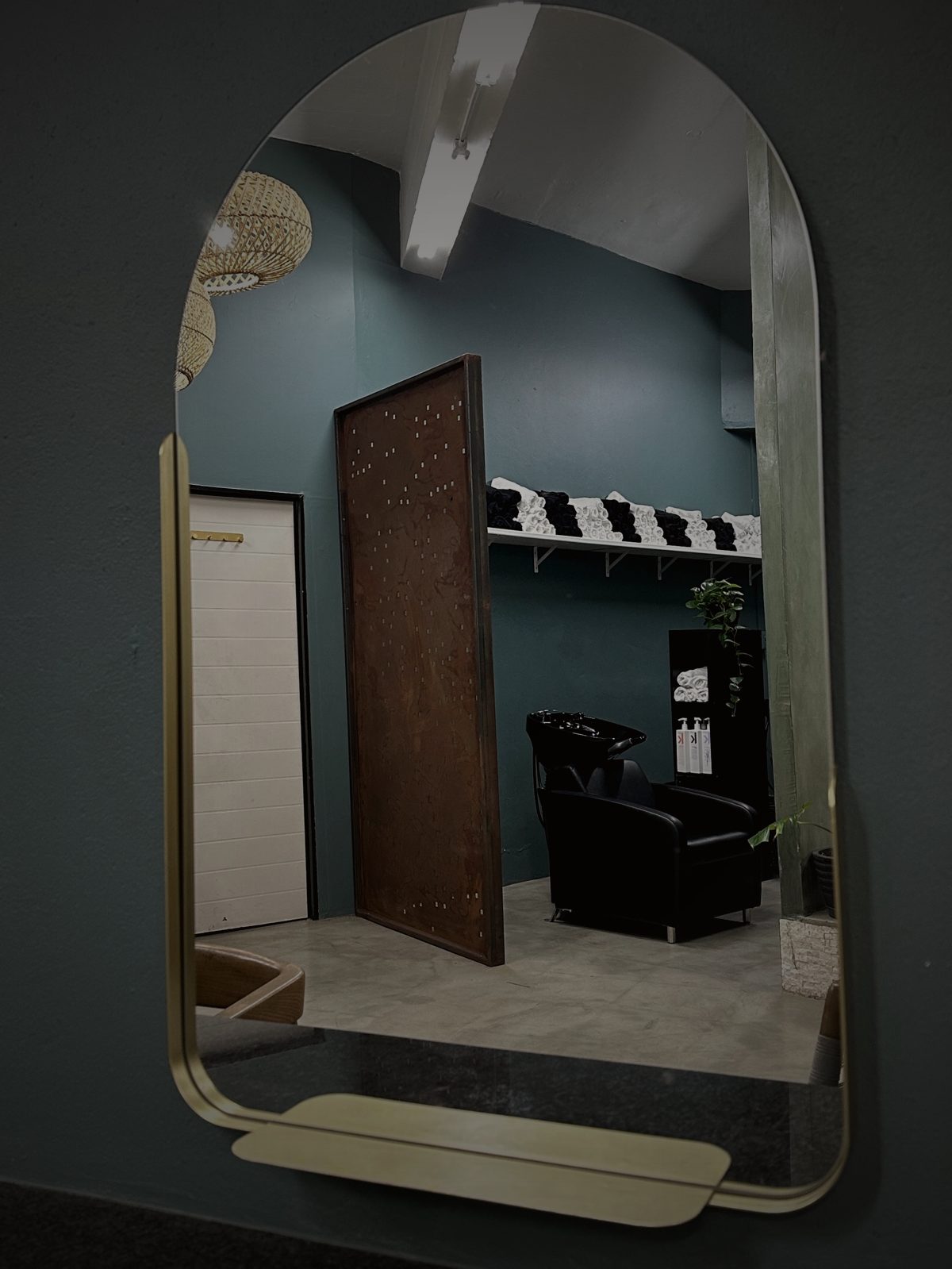 Mirror reflecting the backwash room