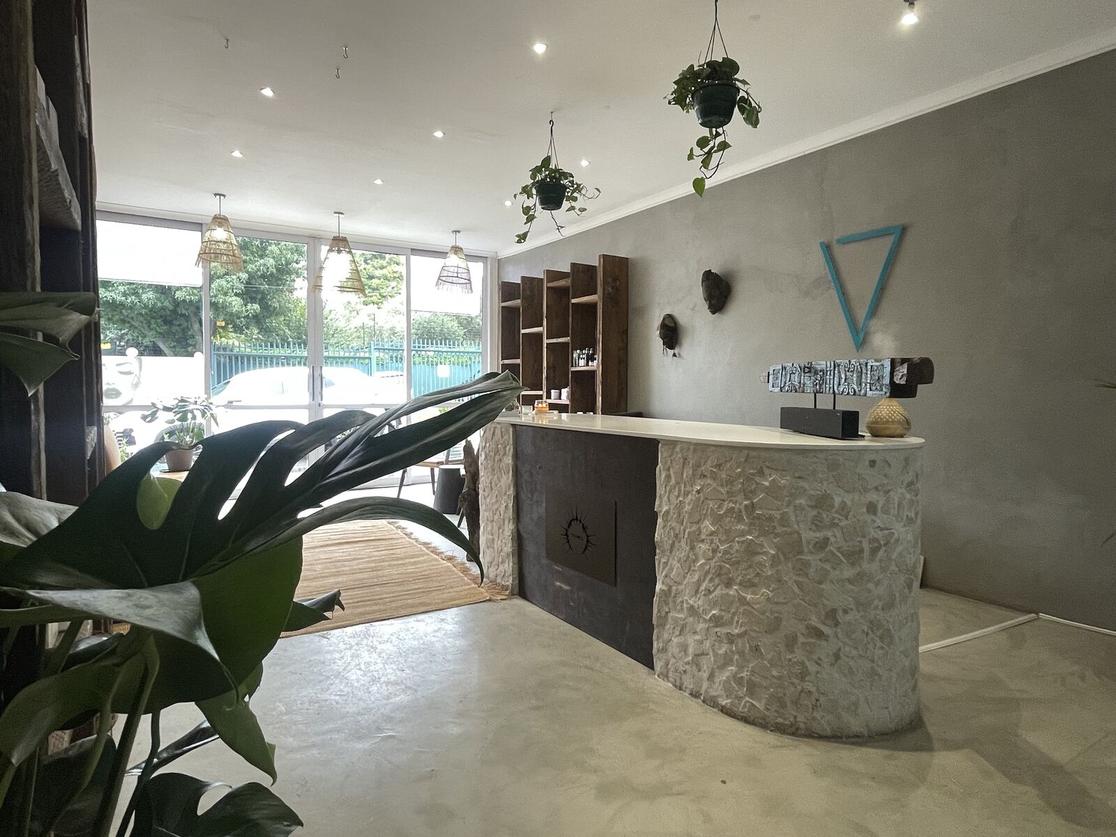 Reception desk